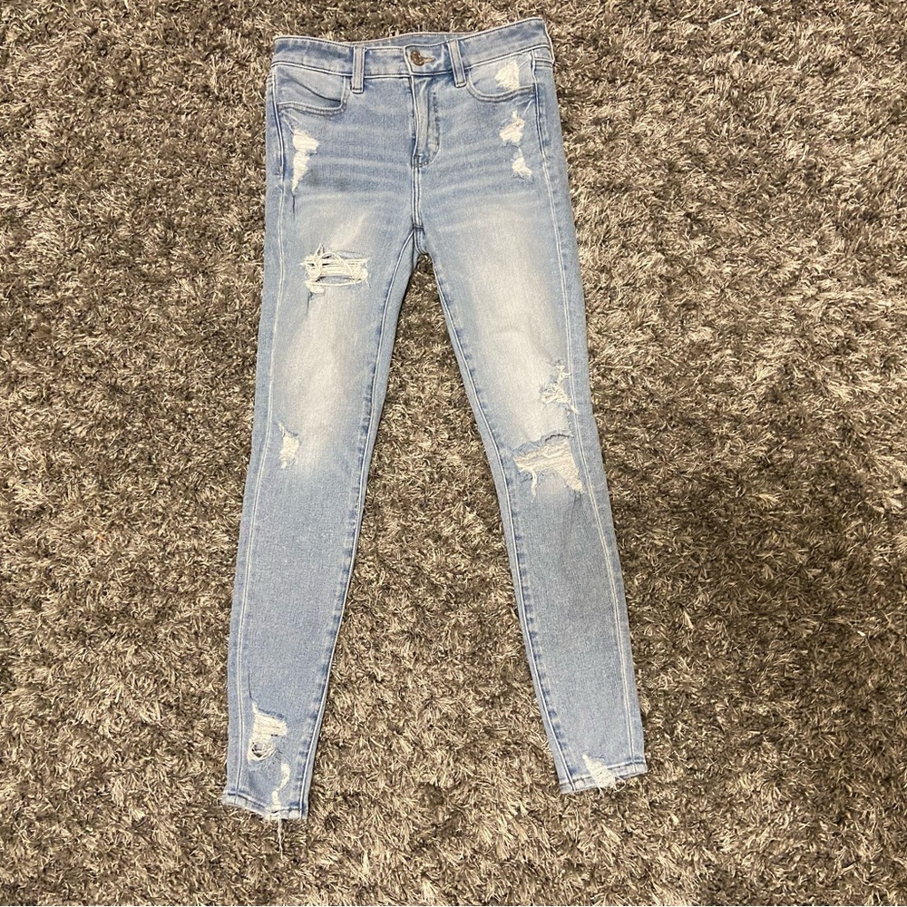Woman’s American Eagle Jeans